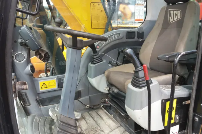 Колесный экскаватор JCB JS160W 2010 года- фото № 6