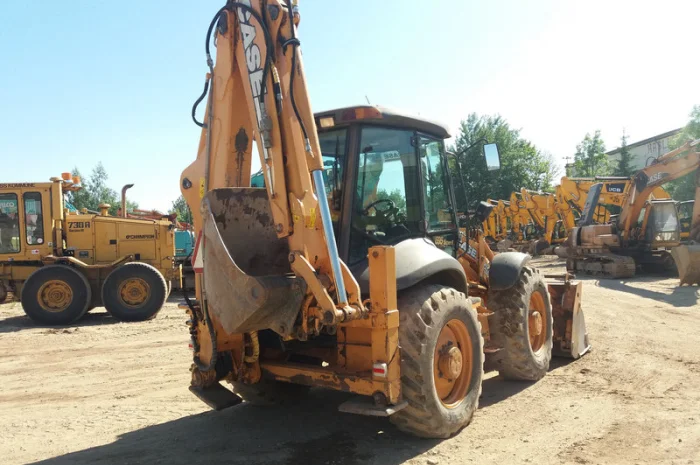 Экскаватор-погрузчик Case 695SR 2009 года- фото № 5