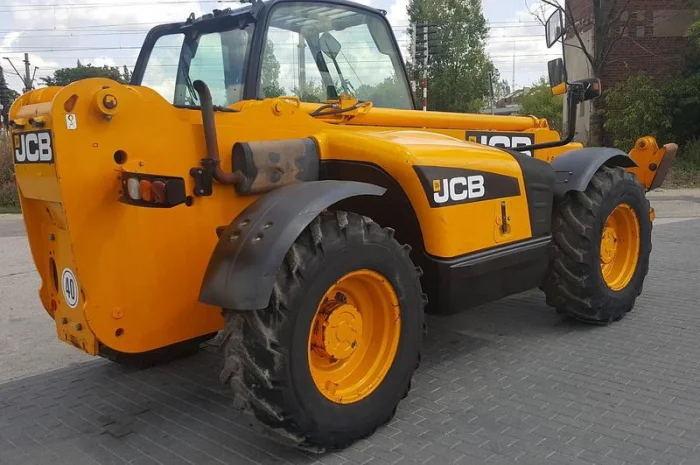 Телескопический погрузчик JCB 533-105 2005 года- фото № 5
