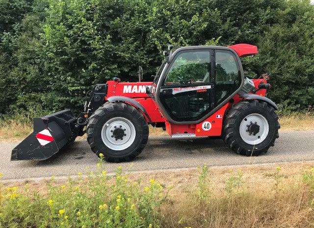 Телескопический погрузчик MANITOU MLT 735- 120 LSU PS 2010 года- фото № 7