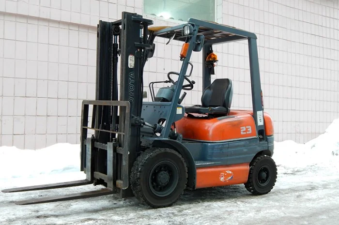 Вилочный погрузчик бу TOYOTA 6FG23- фото № 1