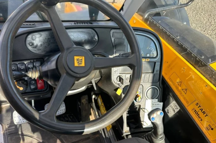 Телескопічний навантажувач JCB 535-95 Свіжий- фото № 7