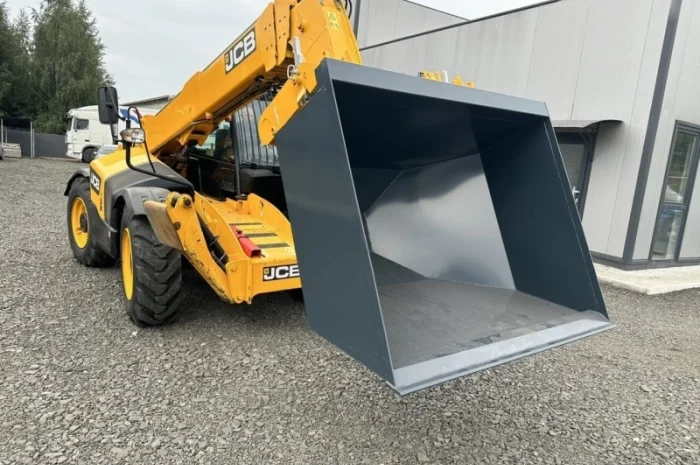 Телескопічний навантажувач JCB 535-140- фото № 4