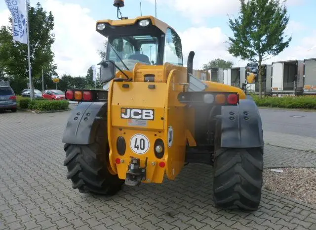 Телескопічний навантажувач JCB 541-70 Agri- фото № 3