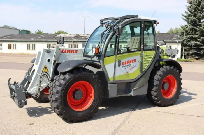 Телескопічний навантажувач Claas SCORPION 7045- фото № 4