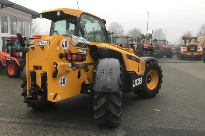 Телескопічний навантажувач JCB 532-70 Agri- фото № 2