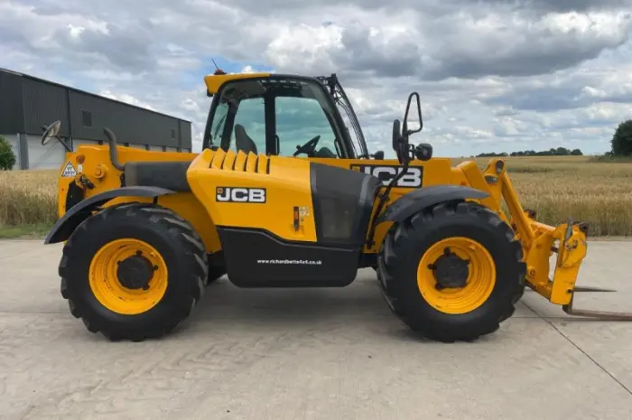 Телескопічний навантажувач JCB 531-70 (2017)- фото № 4