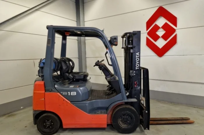 TOYOTA 32-8FG18 (Автонавантажувач, навантажувач, кара, погружчик)- фото № 3