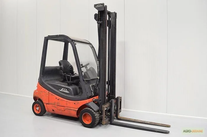 Продам вилочный дизельный погрузчик 2т. Linde H 20 D-03- фото № 1