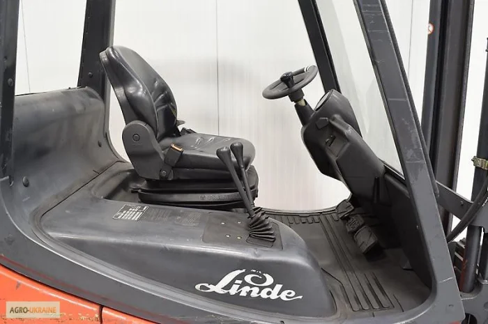 Продам вилочный дизельный погрузчик 2т. Linde H 20 D-03- фото № 3