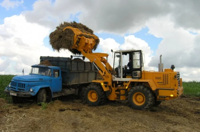 Погрузчики фронтальні, універсальні, телескопічні і ін. від АМКОДОР- фото № 2