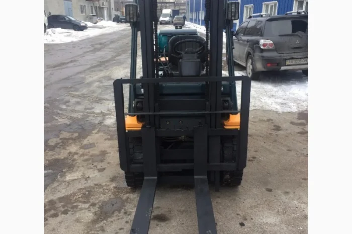 Вилочный погрузчик Toyota 7FGL25- фото № 5