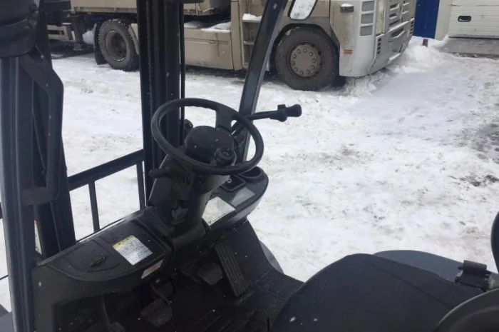 Вилочный погрузчик Toyota 08FG15- фото № 6