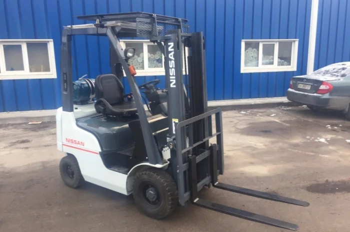 Вилочный погрузчик Nissan EBT-P1F1- фото № 1