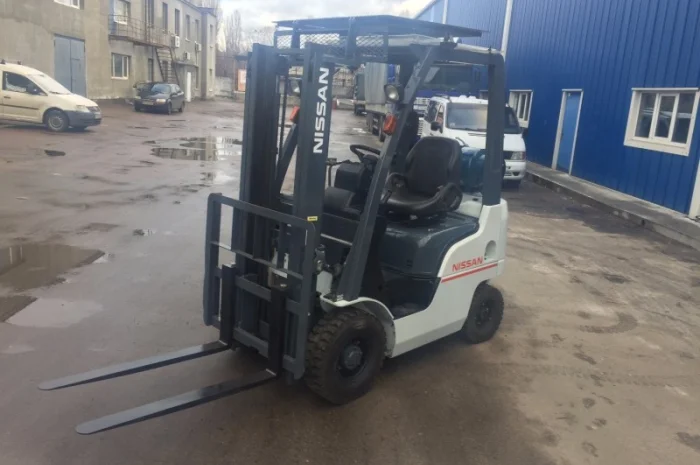 Вилочный погрузчик Nissan EBT-P1F1- фото № 4
