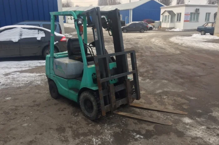 Вилочный погрузчик Mitsubishi FG18- фото № 3