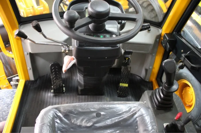 Фронтальный погрузчик модель: 920С- фото № 6