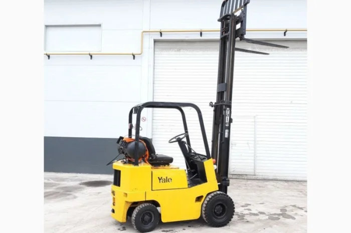 Навантажувач вилковий YALE GLP032UAV094- фото № 3