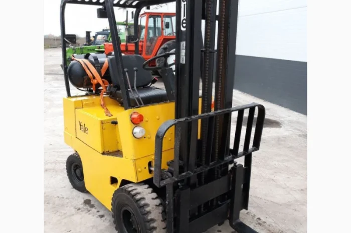 Навантажувач вилковий YALE GLP032UAV094- фото № 4