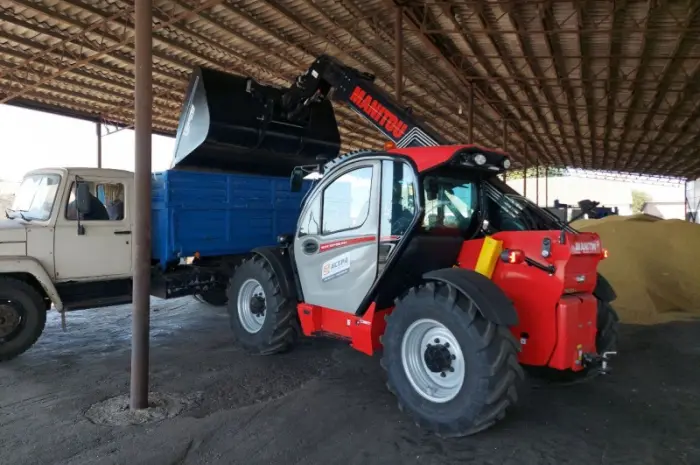 Телескопічний навантажувач Manitou MLT-X 737-130 PS (маниту)- фото № 1