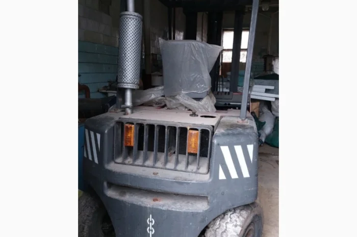 Продам погрузчик Балканкар 3, 5 тн, дизель- фото № 1