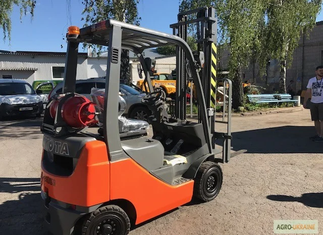 Погрузчик телескопический TOYOTA 02-8FGF15- фото № 3