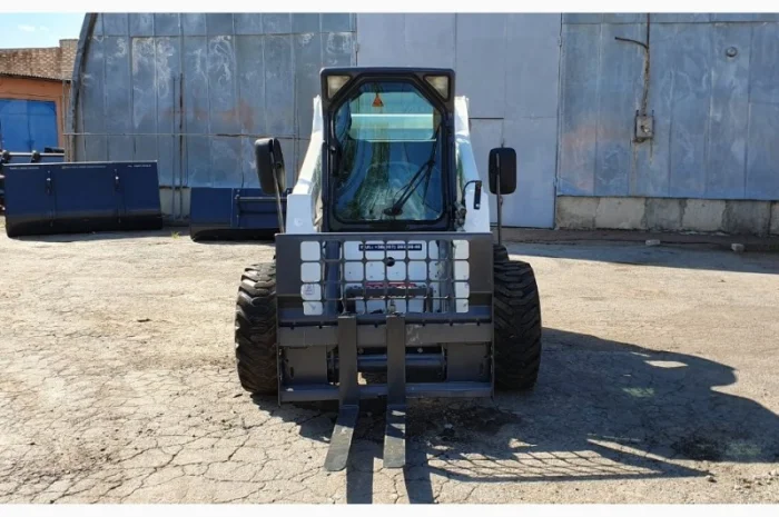 Продам мини-погрузчик Bobcat S300. 2011г.в- фото № 8