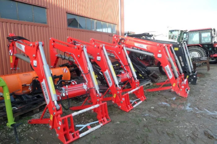 Погрузчик фронтальный польский на трактора МТЗ- фото № 1