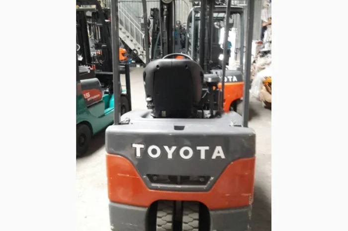 Электропогрузчик Toyota 7FBEF18, 1800 кг, 5 метров подъем, вагонник- фото № 1