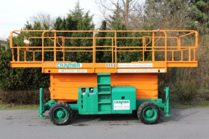 Подъемник ножничный Haulotte H18SDX, дизель, 2000 г., 517 м/ч, 18 м.рабочая высота- фото № 1