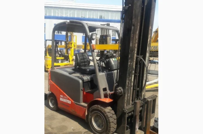 Погрузчик вилочный Manitou ME430, 3т., 6м. подъем, свободный ход, каретка- фото № 1