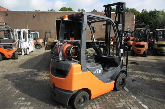 Газовый погрузчик Toyota 02-8-FGF-18, 2010 г., 10425 мч, в родном состоянии- фото № 2