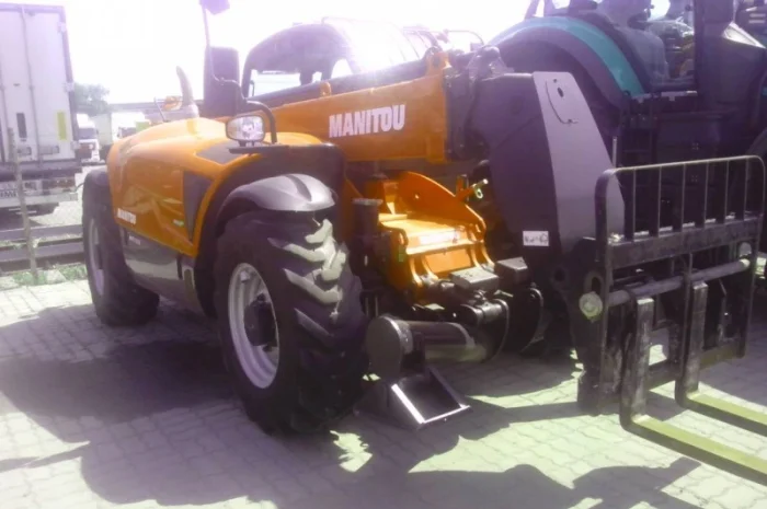 Телескопический погрузчик Manitou MT 1135, 2014 года, 700 м/ч- фото № 1