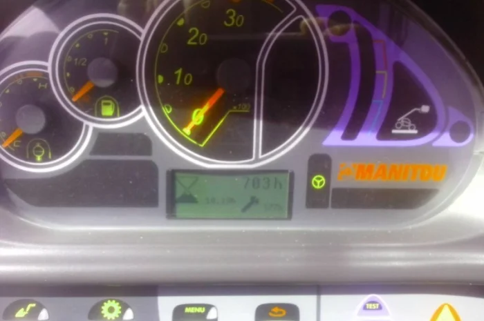 Телескопический погрузчик Manitou MT 1135, 2014 года, 700 м/ч- фото № 7