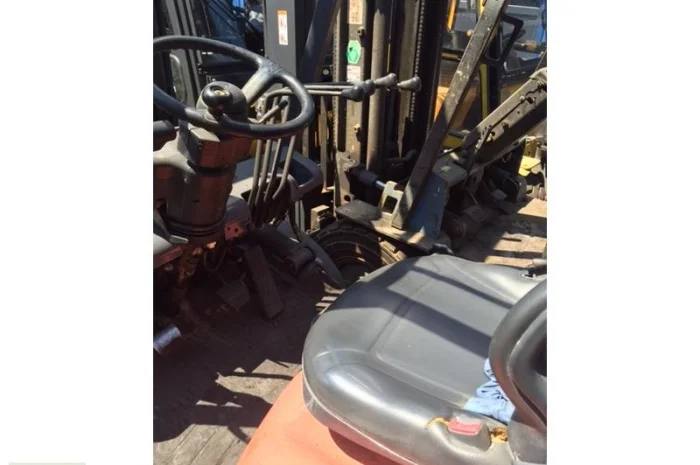 Погрузчик вилочный Toyota 6FG30, газ, 3000 кг грузоподъемность, 7000 мм высота подъема- фото № 3