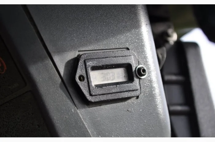 Мини-погрузчик CATERPILLAR 216 B3 2011 года- фото № 8