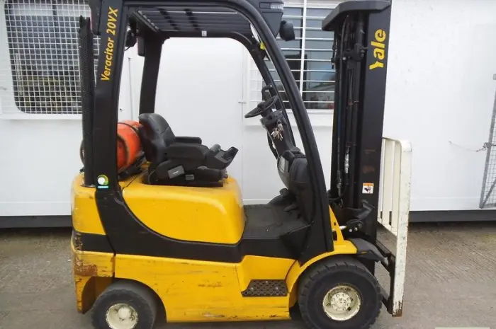 Погрузчик вилочный Yale GLP20SVX, газ, 2008 г., 2 т., 4900 мм высота подъема- фото № 1