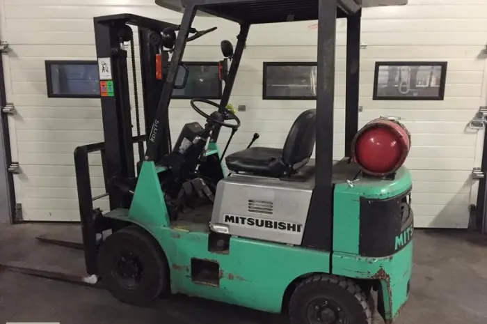 Погрузчик вилочный Mitsubishi FG15, газ, 1.5 т., 3000 мм высота подъема- фото № 1
