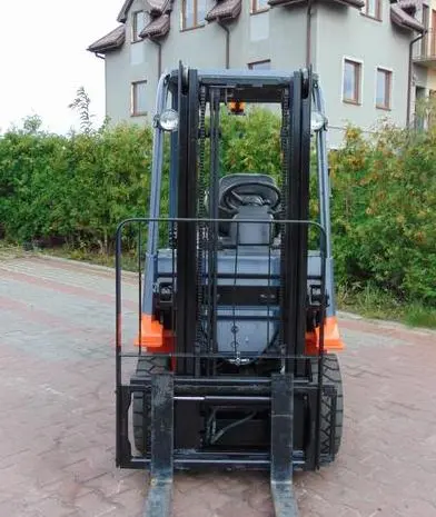 Дизельный погрузчик бу Toyota 02-7FDF15, 2005 г- фото № 2