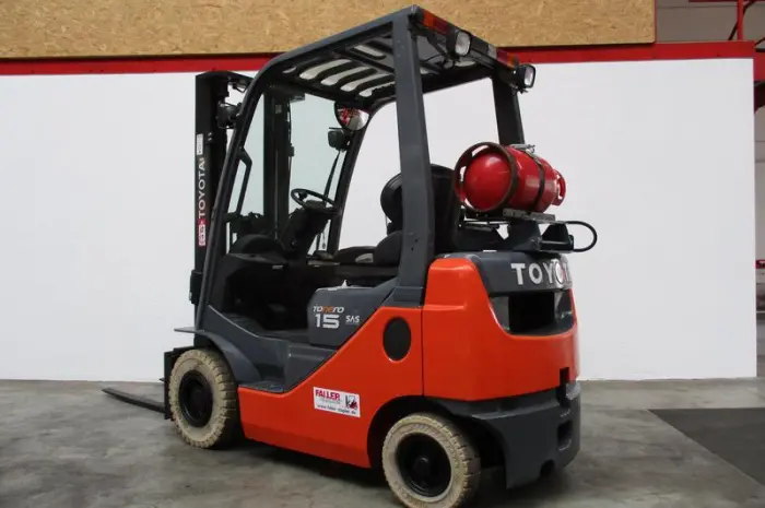 Газовый погрузчик Toyota 02-8FGF15, 2013 года, 6330 мч, вагонник- фото № 3