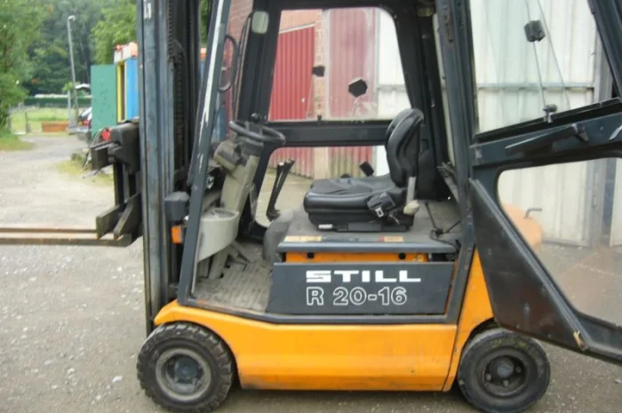 Электропогрузчик Still R20 - 16, 5.5м.подъем, вагонник, 2004 года, свободный ход, каретка- фото № 1