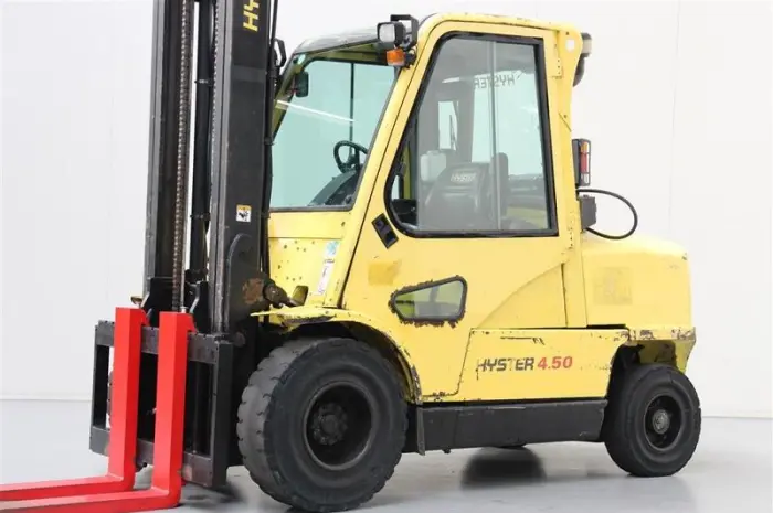 Погрузчик вилочный Hyster H4.50XM, газ, кабина, 4.5т., 2006 г., 1706 м/ч, 4150 мм подъем- фото № 1