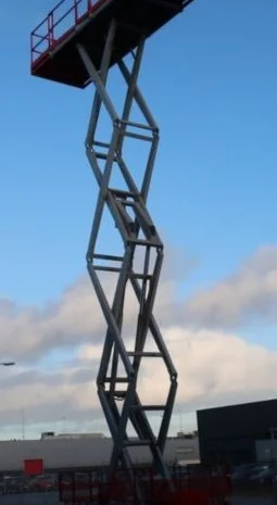 Ножничный подъемник Skyjack SJ8841, 2005 г., 1450 м/ч, 14.5м.рабочая высота- фото № 3