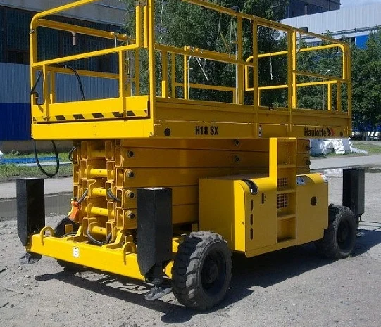 Ножничный подъемник Haulotte H18, 2012 г., 565 м/ч! Цена снижена- фото № 2