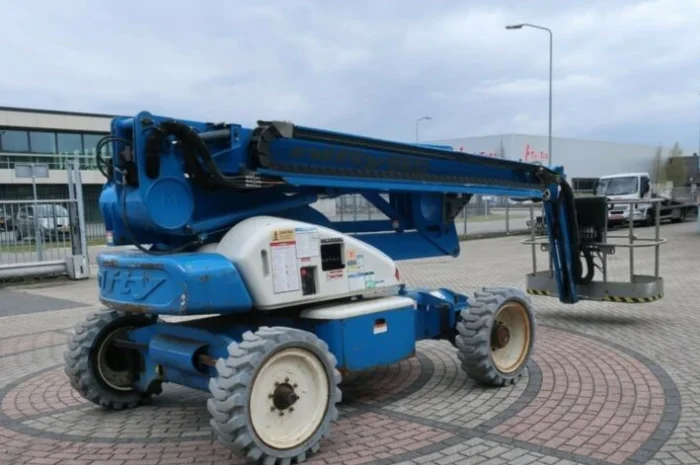 Коленчатый подъемник Niftylift HR21DE, дизель+электро, 2007г., 20.8м.рабочая высота- фото № 3