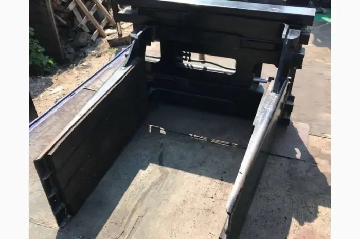 Захват для кип, киповый захват на 3 класс для погрузчика- фото № 1
