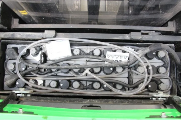 Штабелер, электроштабелер с подножкой Cesab S316L, 6 метров подъем, 2016 года- фото № 4