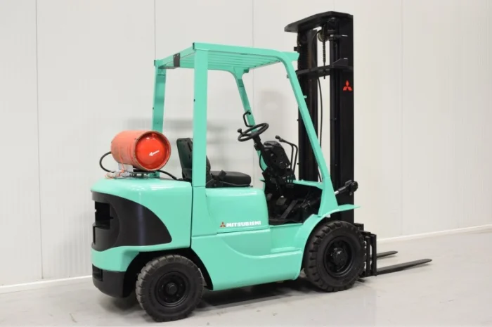 Газовый погрузчик Mitsubishi FG25K, 2002 г., 4240 м/ч, 4м.высота подъема, каретка- фото № 2