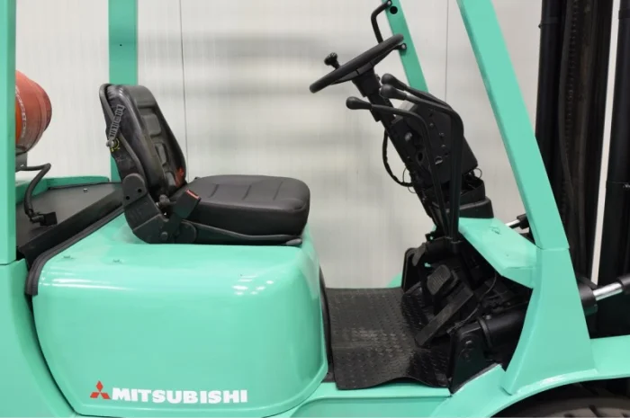 Газовый погрузчик Mitsubishi FG25K, 2002 г., 4240 м/ч, 4м.высота подъема, каретка- фото № 4