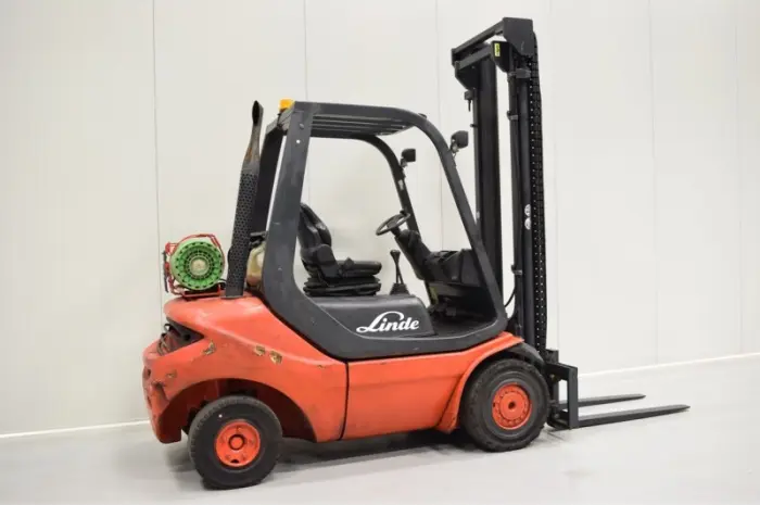 Газовый погрузчик Linde H25T-05, 2500 кг, 2010 г., 9300 м/ч- фото № 2